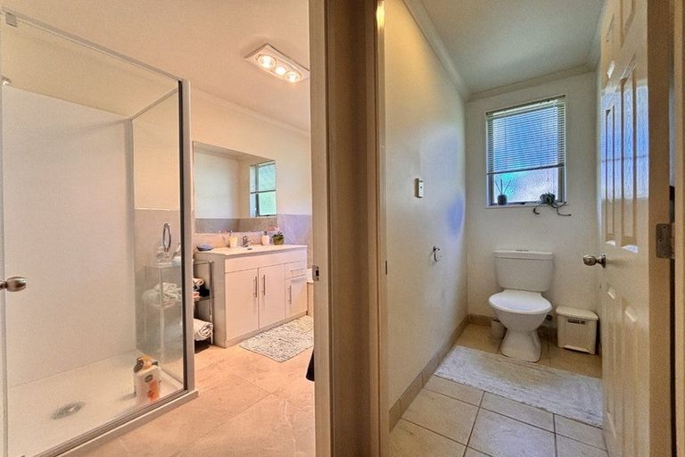 Photo of property in 25 Les Marston Place, Pukekohe, 2120