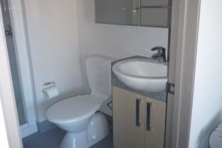 Photo of property in Dual Apartments, 108/142 Vivian Street, Te Aro, Wellington, 6011