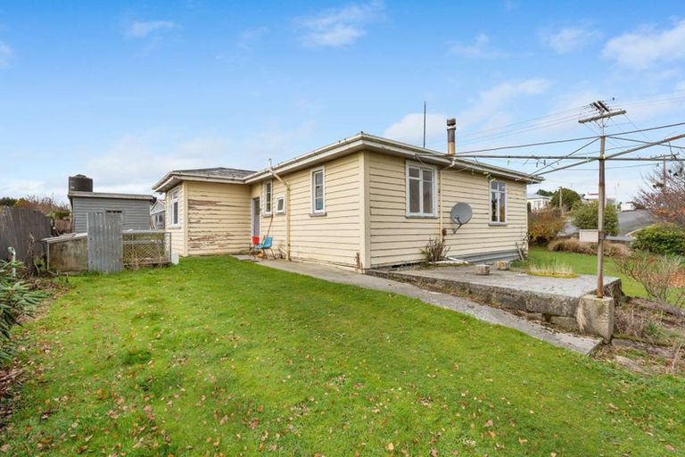 Photo of property in 14 Stuart Street, Owaka, 9535