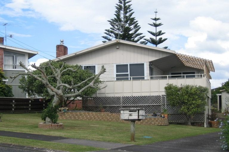 Photo of property in 16 Carole Crescent, Pakuranga, Auckland, 2010