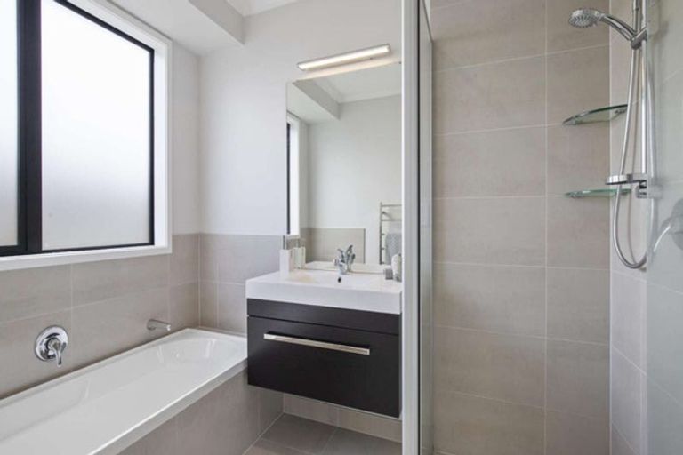 Photo of property in 5 O Ruamano Crescent, Pukekohe, 2120