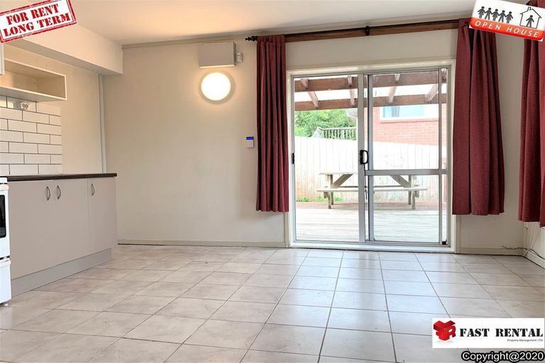 Photo of property in 132 Rangatira Road, Beach Haven, Auckland, 0626