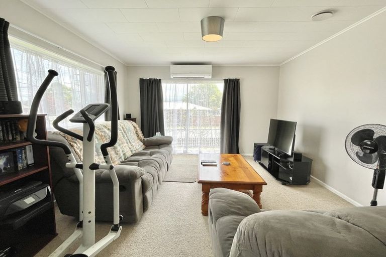 Photo of property in 1/59 Clouston Park Road, Clouston Park, Upper Hutt, 5018