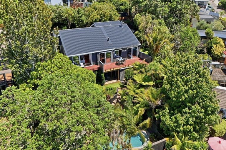 Photo of property in 34 Montclair Rise, Browns Bay, Auckland, 0630
