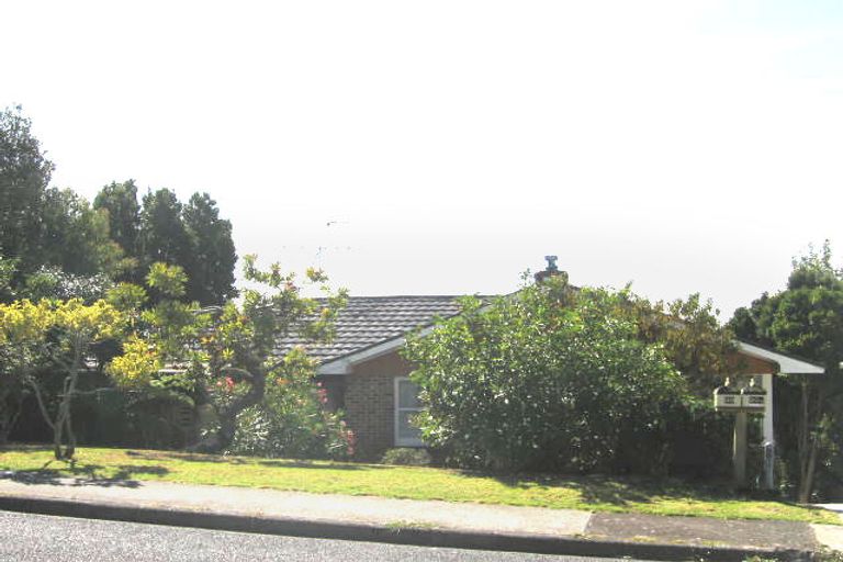 Photo of property in 2/20 Marlborough Avenue, Glenfield, Auckland, 0629
