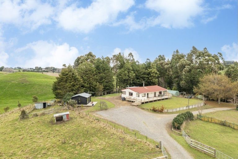 Photo of property in 831 Te Onepu Road, Te Onepu, Hastings, 4174