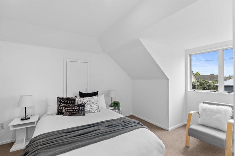 Photo of property in 2/8 Corfe Street, Ilam, Christchurch, 8041