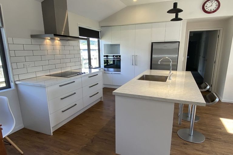 Photo of property in 15 Rere Road, Lake Hayes, Queenstown, 9304