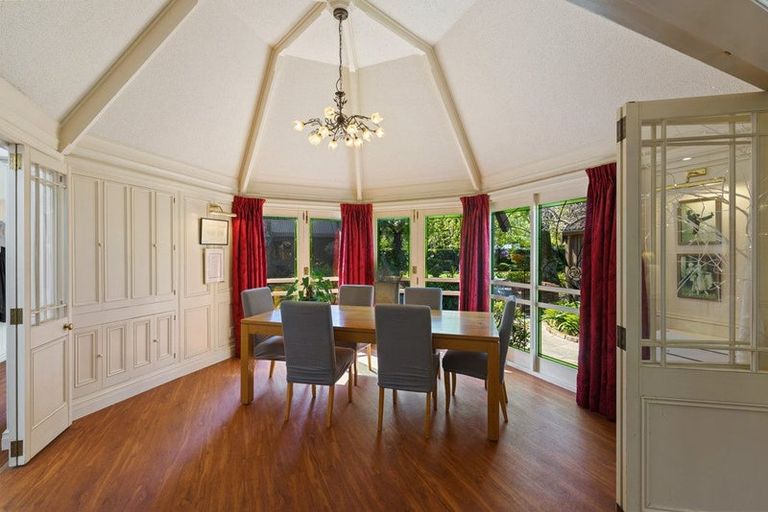 Photo of property in 9 Karaka Grove, Waikanae, 5036