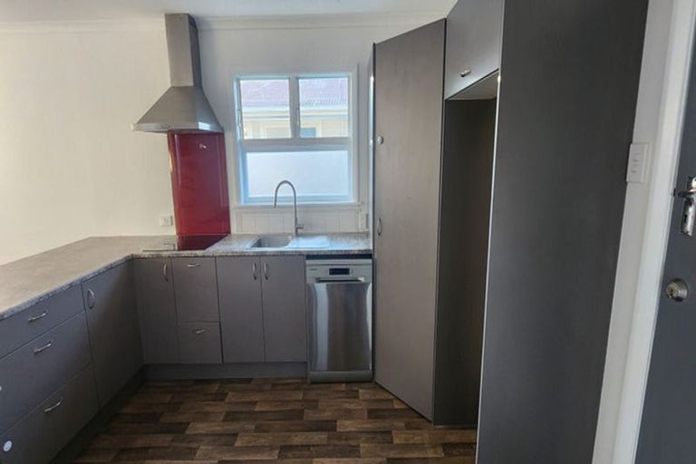 Photo of property in 19 Richmond Avenue, Takaro, Palmerston North, 4410