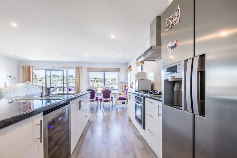 Photo of property in 36 Makora Road, Massey, Auckland, 0614