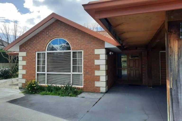 Photo of property in 20 Rickton Place, Rangiora, 7400