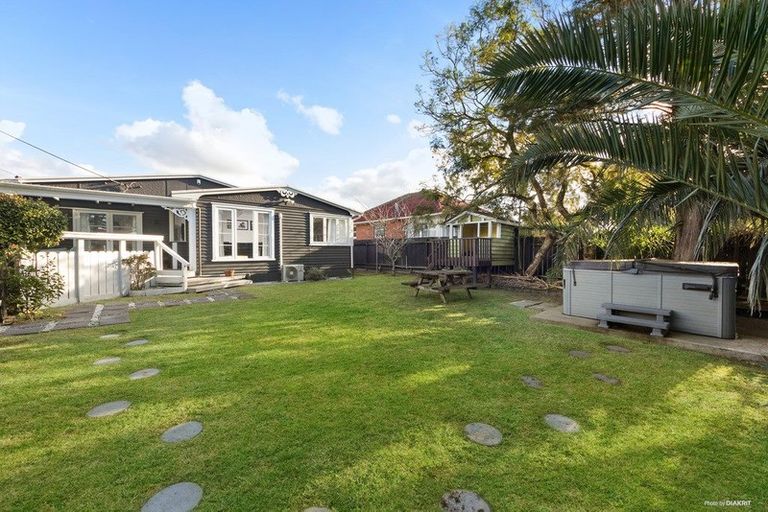 Photo of property in 78 Swanson Road, Henderson, Auckland, 0610