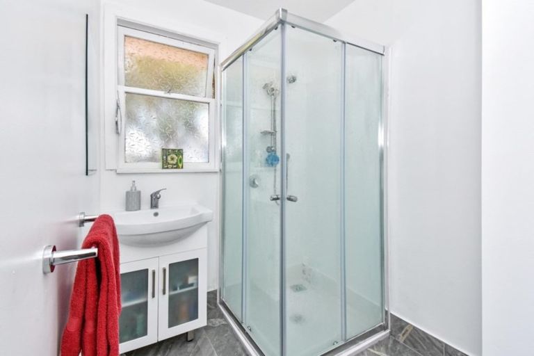 Photo of property in 2/9 Omagh Avenue, Papatoetoe, Auckland, 2025