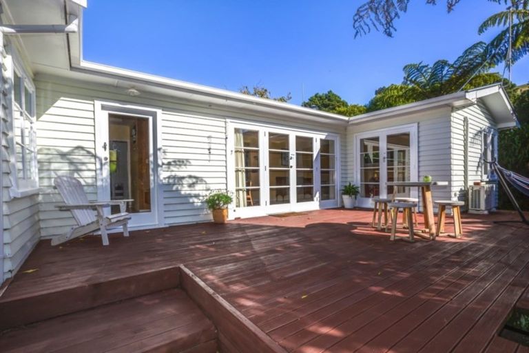 Photo of property in 110 Rawhiti Road, Pukerua Bay, 5026