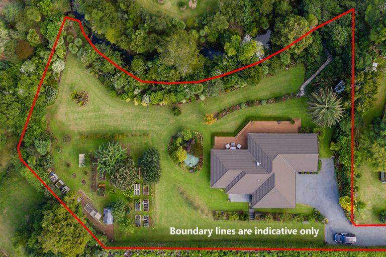 Photo of property in 71 Riddell Road, Kerikeri, 0230