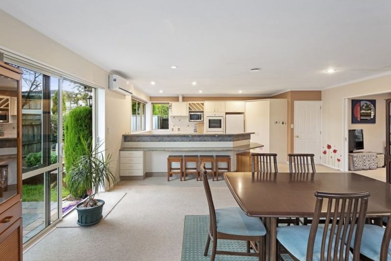 Photo of property in 28 Bentley Street, Russley, Christchurch, 8042