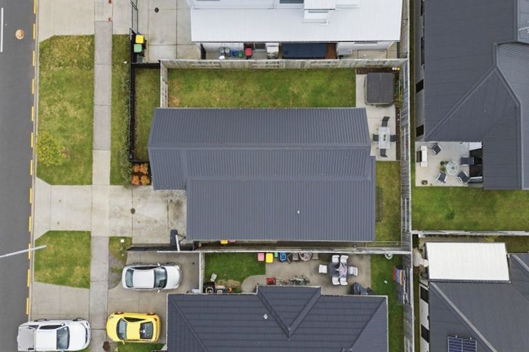 Photo of property in 16 Hinaki Street, Poike, Tauranga, 3112