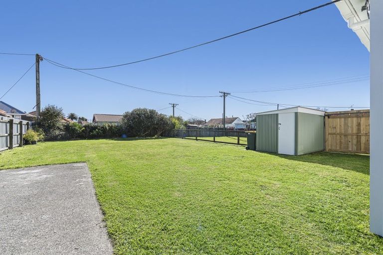 Photo of property in 38-40 Parris Street, Waitara, 4320