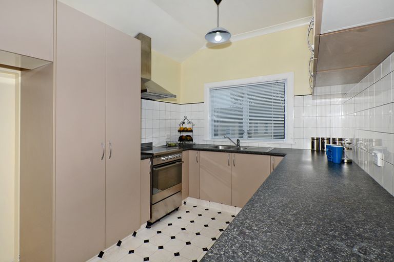 Photo of property in 24 Anzac Road, Morningside, Whangarei, 0110