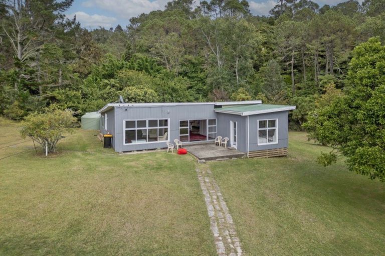 Photo of property in 851 Purangi Road, Cooks Beach, Whitianga, 3591