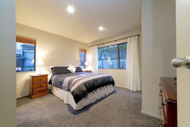 Photo of property in 45a Hogarth Rise, West Harbour, Auckland, 0618