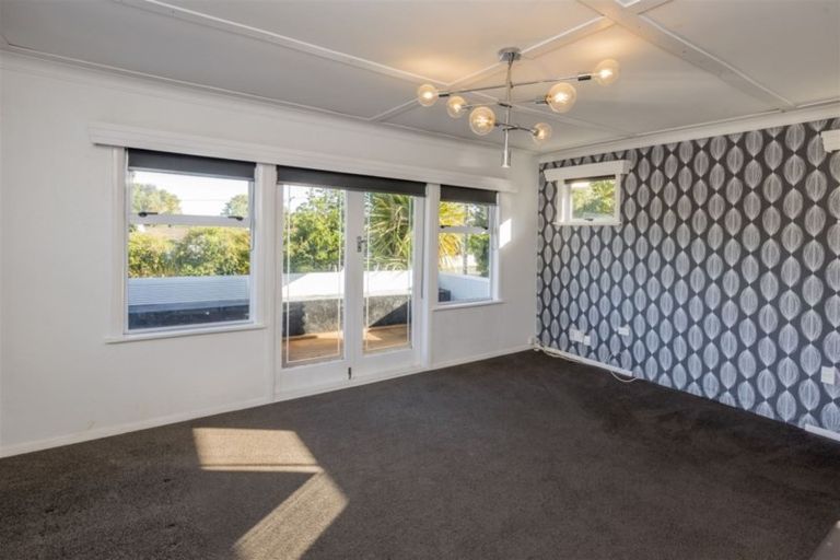 Photo of property in 1 Argyle Avenue, Levin, 5510
