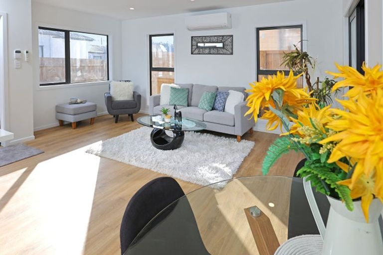 Photo of property in 538b Swanson Road, Ranui, Auckland, 0612