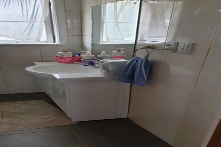 Photo of property in 193 Birkdale Road, Birkdale, Auckland, 0626