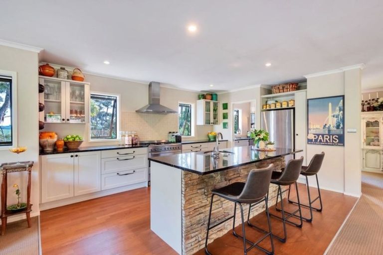 Photo of property in 173a Pinchgut Road, Kaukapakapa, 0873