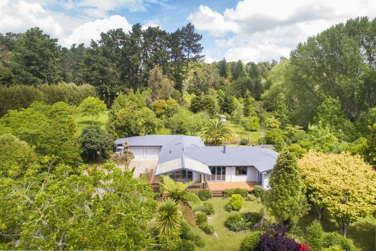 Photo of property in 136 Pohangina Valley Road East, Ashhurst, 4884