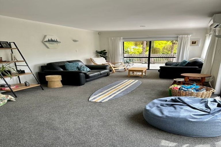 Photo of property in 1/22 Roseberry Avenue, Birkenhead, Auckland, 0626