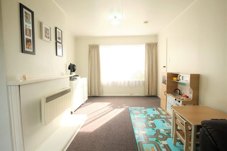 Photo of property in 25a-d Tireti Road, Titahi Bay, Porirua, 5022