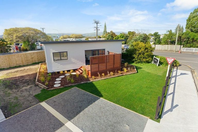 Photo of property in 52c Dunstan Street, Otaki, 5512