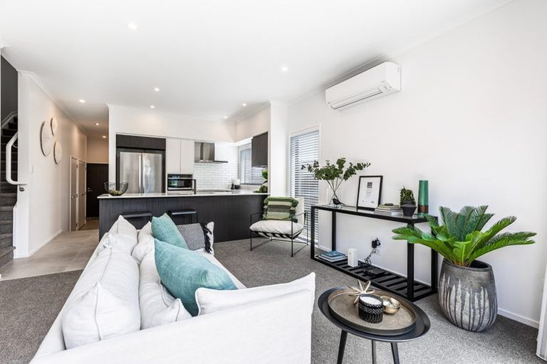 Photo of property in 11 Hiwi Rakau Rise, Westgate, Auckland, 0614