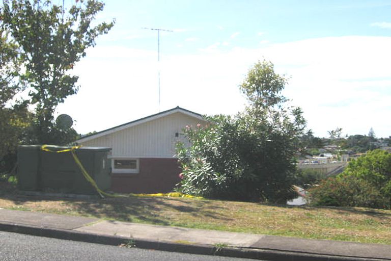 Photo of property in 8 Marlborough Avenue, Glenfield, Auckland, 0629