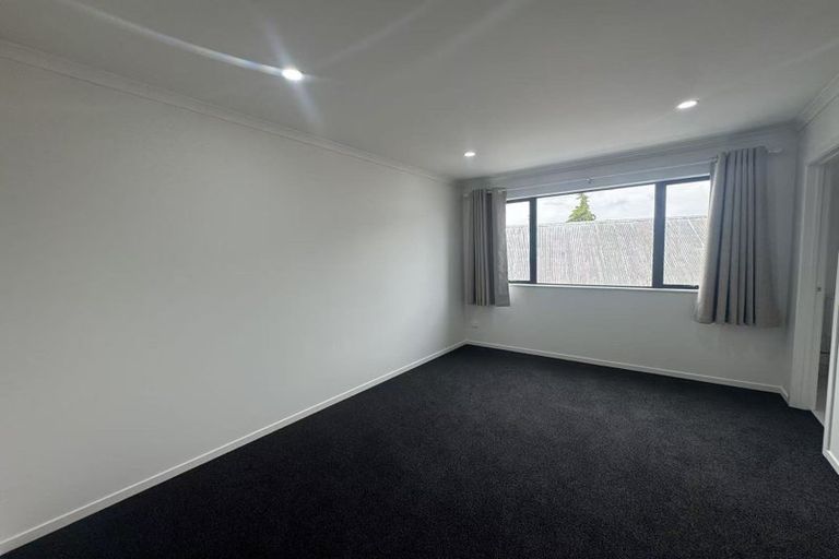 Photo of property in 22 Pickering Crescent, Chedworth, Hamilton, 3210
