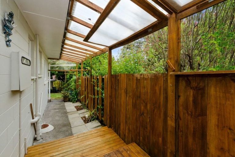 Photo of property in 1/7 Pamela Place, New Lynn, Auckland, 0600