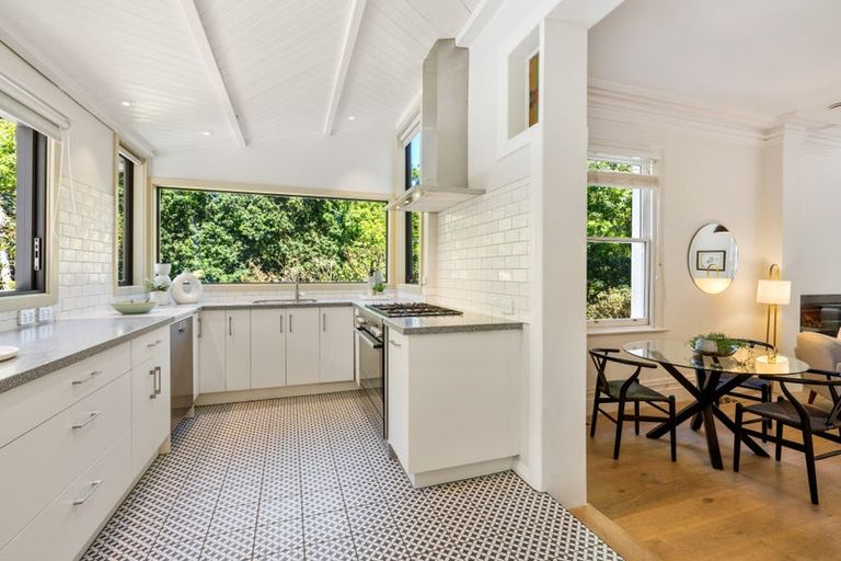 Photo of property in 12 Maori Road, Dunedin Central, Dunedin, 9016
