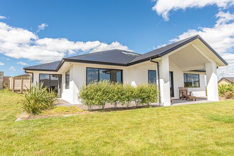 Photo of property in 36 Tirimoana Place, Otamatea, Whanganui, 4501