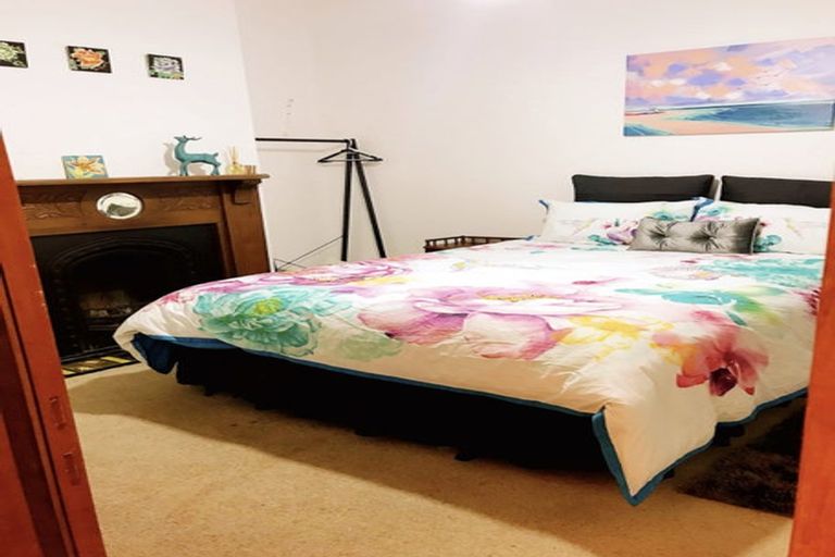 Photo of property in 129 Grant Road, Thorndon, Wellington, 6011