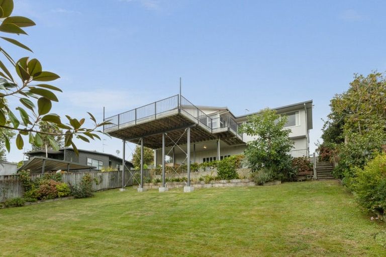 Photo of property in 29 Tauroa Road, Havelock North, 4130