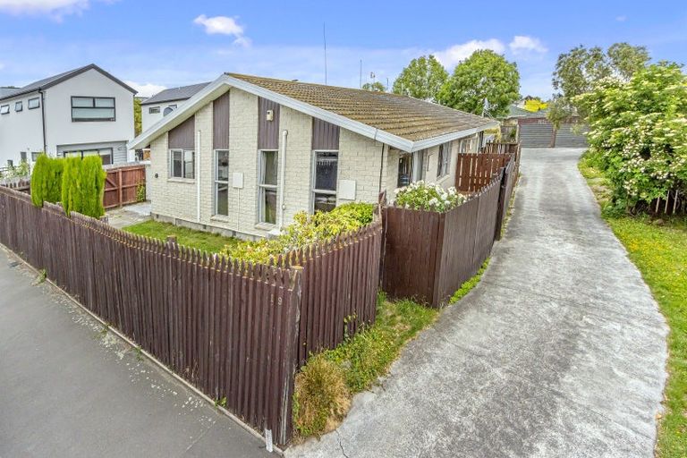 Photo of property in 1/19 Whitmore Street, Edgeware, Christchurch, 8013