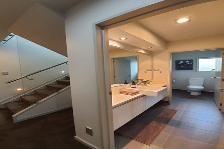 Photo of property in 12 Harrowglen Drive, Northcross, Auckland, 0632