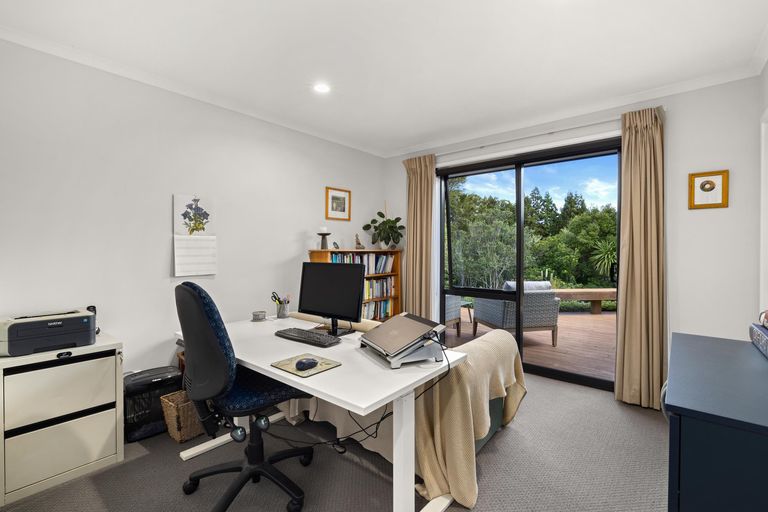 Photo of property in 71 Riddell Road, Kerikeri, 0230