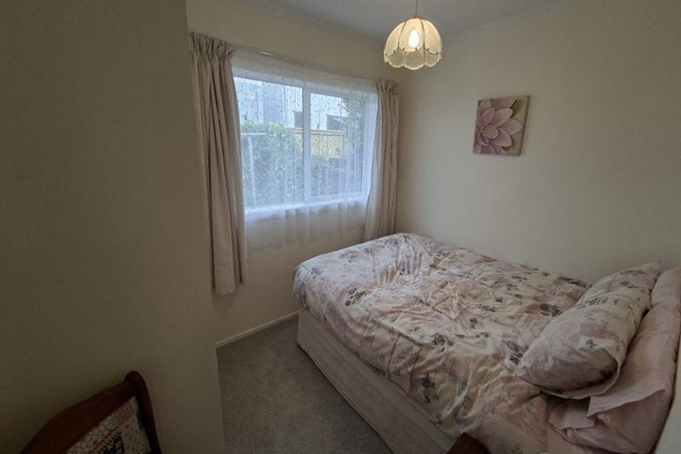 Photo of property in 2/29 Wallace Road, Mangere Bridge, Auckland, 2022