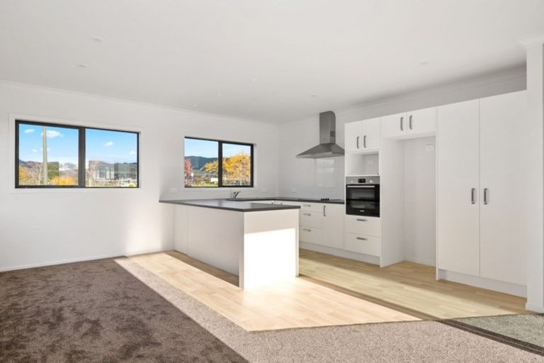 Photo of property in 47 Carroll Place, Owhata, Rotorua, 3010