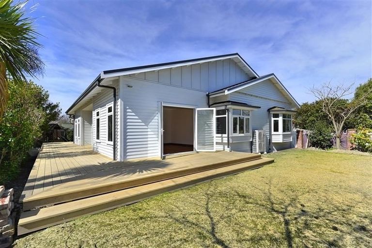 Photo of property in 62 Stapletons Road, Richmond, Christchurch, 8013