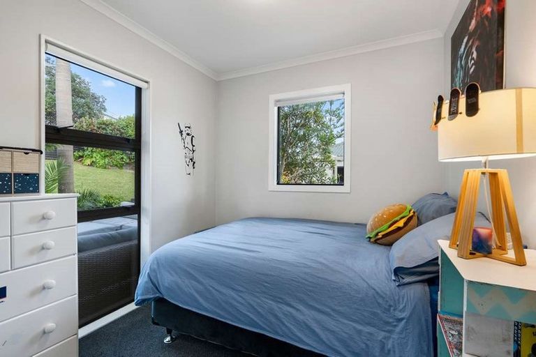 Photo of property in 239 Vipond Road, Stanmore Bay, Whangaparaoa, 0932