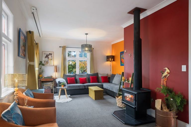 Photo of property in 28 Matenga Street, Waikanae, 5036